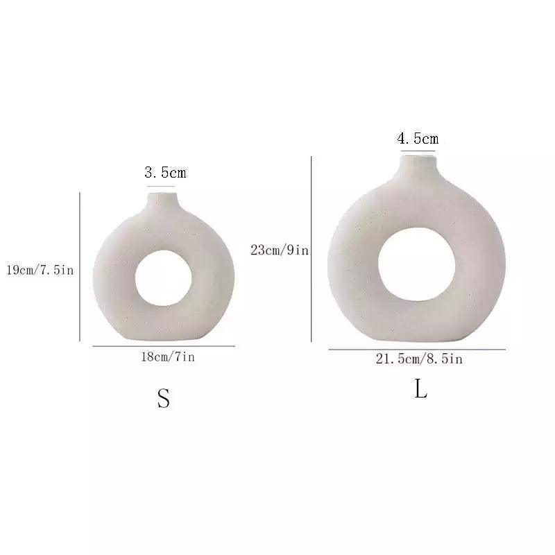 Ceramic Off White Vase - Nordique Boutique